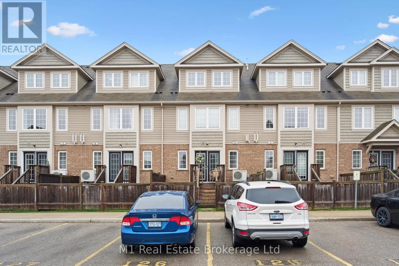 626A WOODLAWN ROAD E