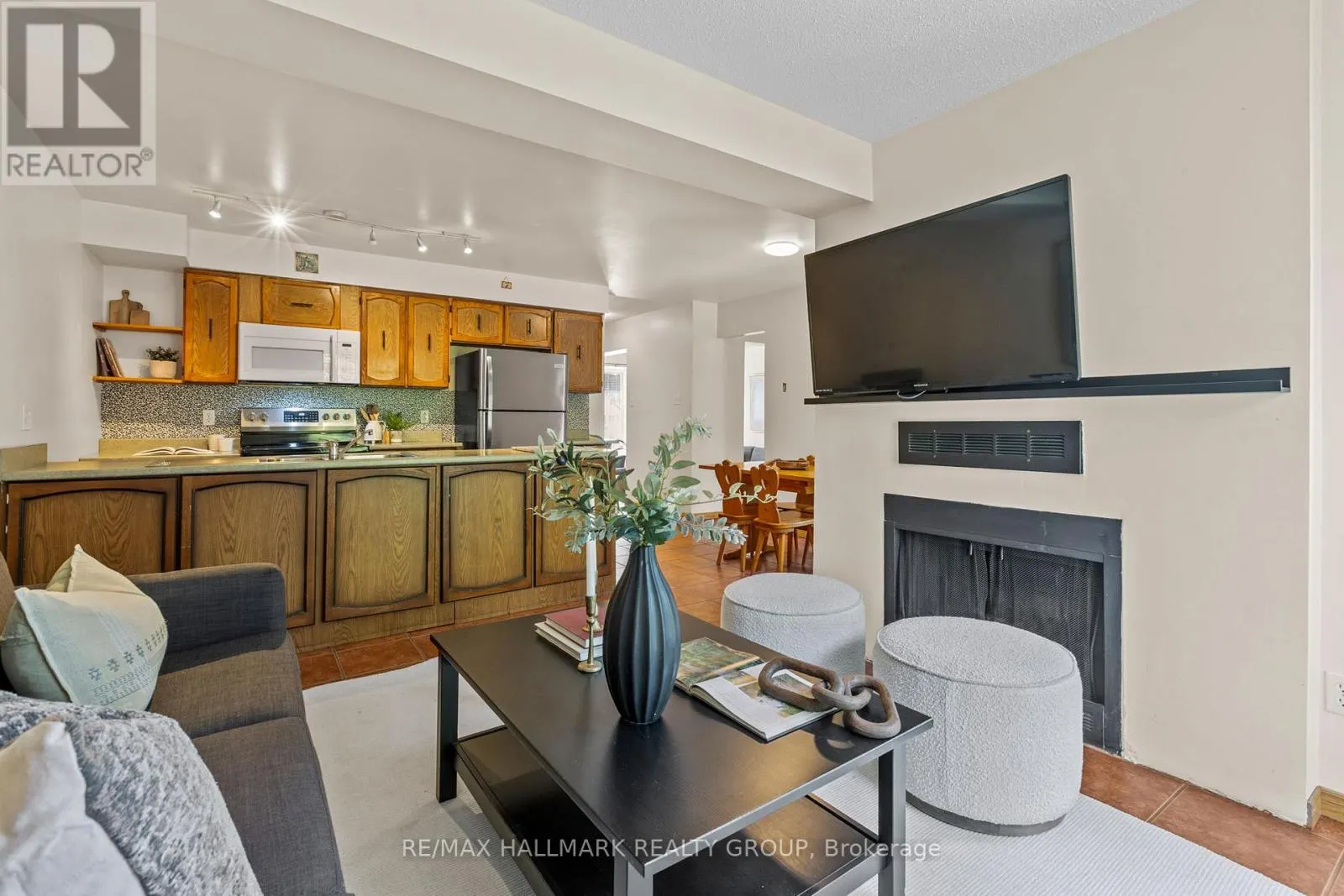 7 NAISMITH CRESCENT