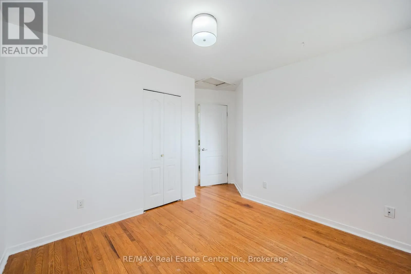 58 CONROY CRESCENT