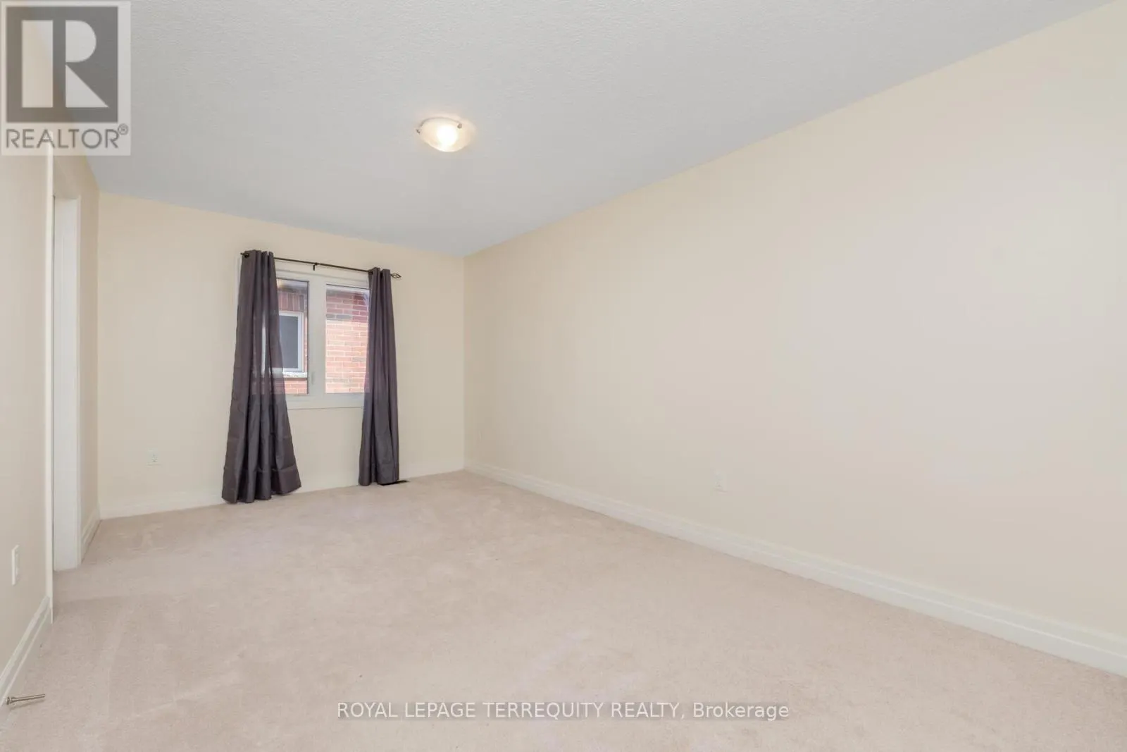 4516 ECLIPSE WAY