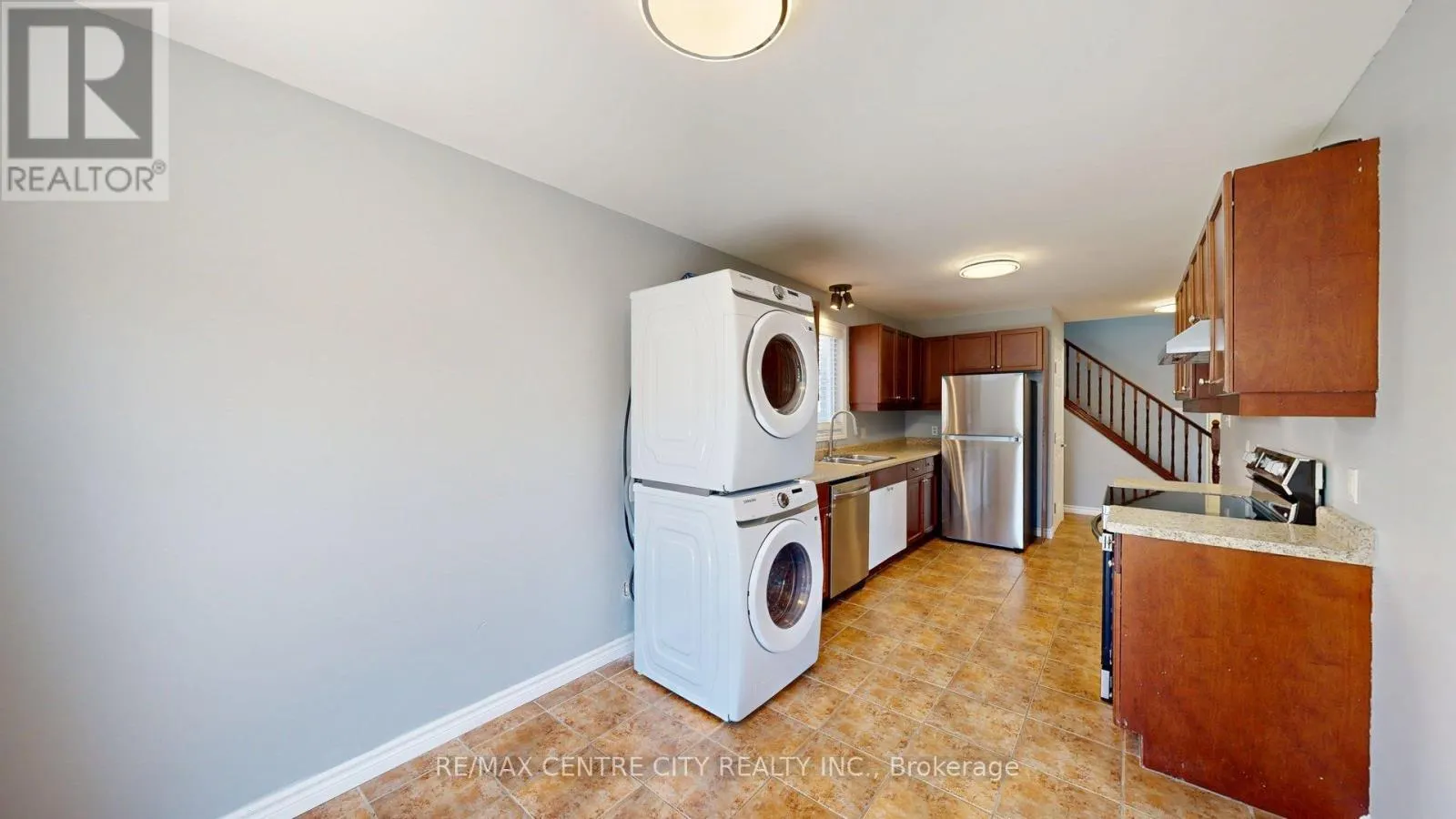 UPPER - 3252 MEADOWGATE BOULEVARD, #Upper