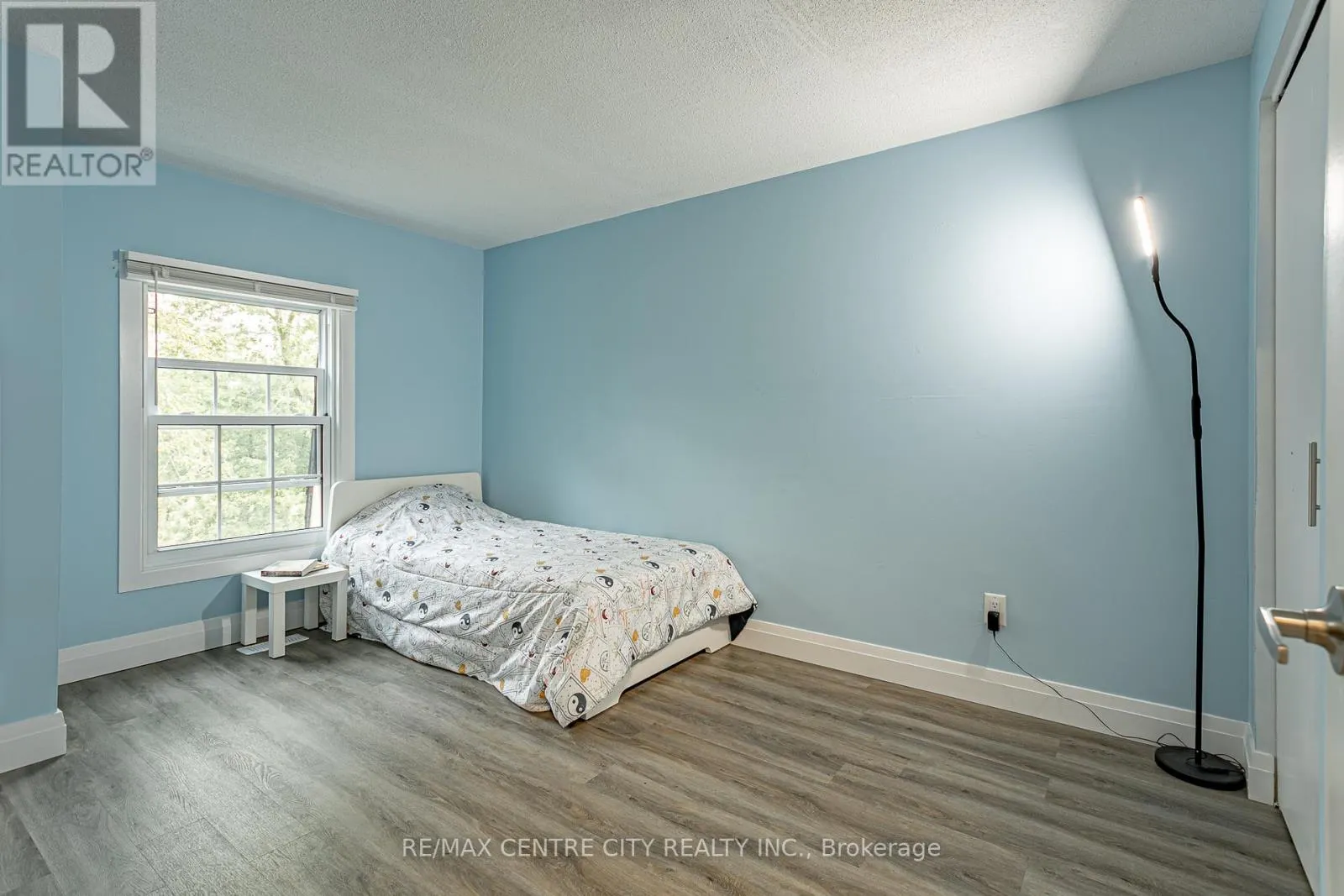 42 - 900 POND VIEW ROAD, #42