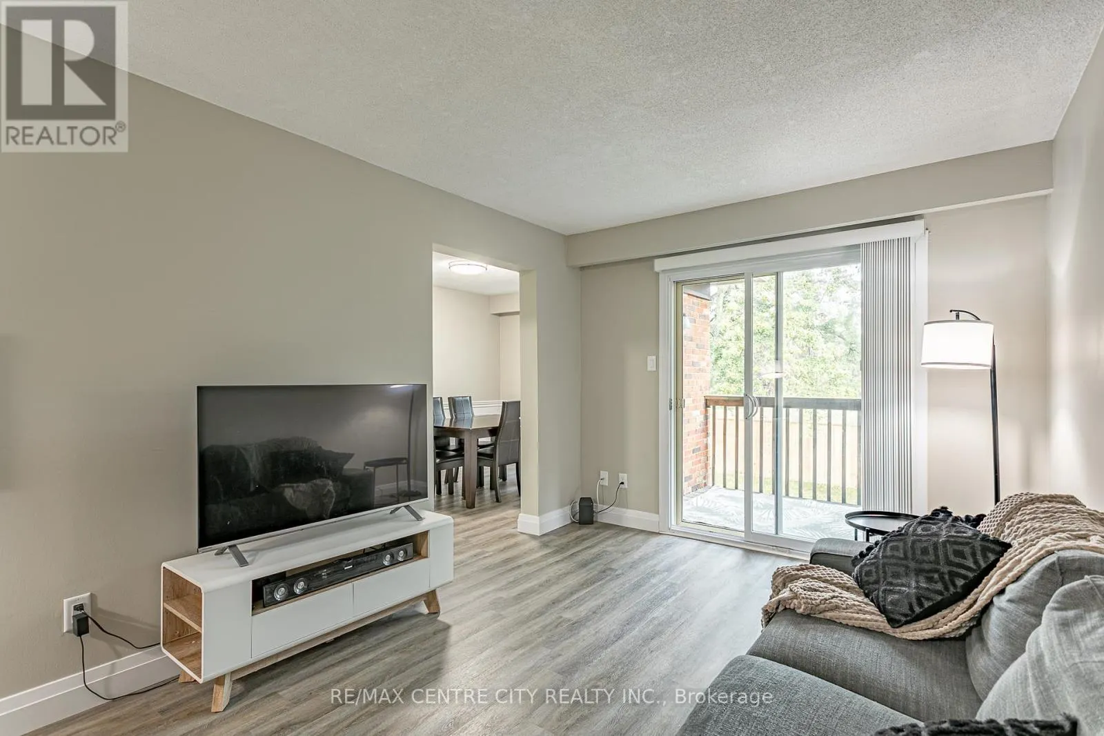 42 - 900 POND VIEW ROAD, #42