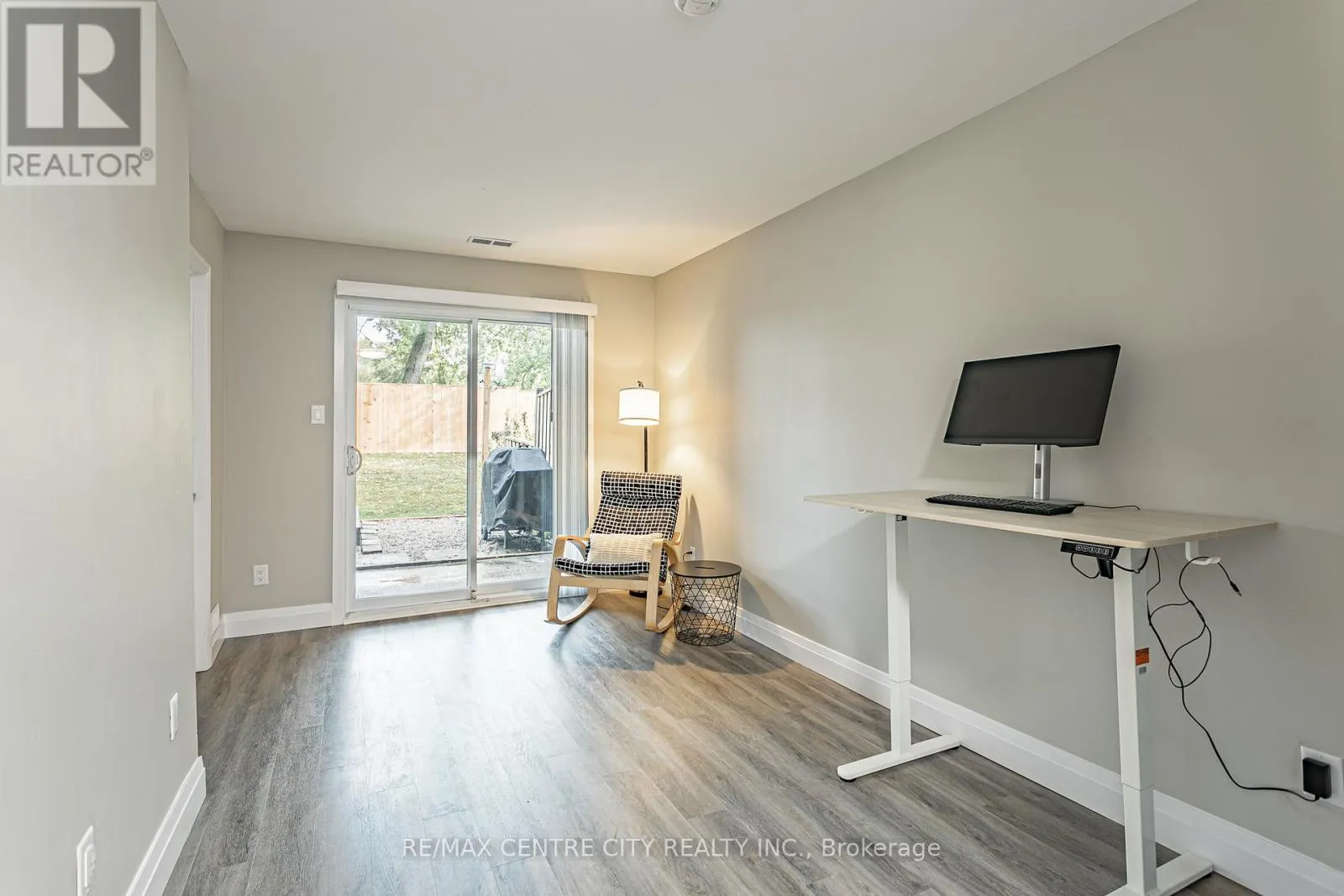 42 - 900 POND VIEW ROAD, #42