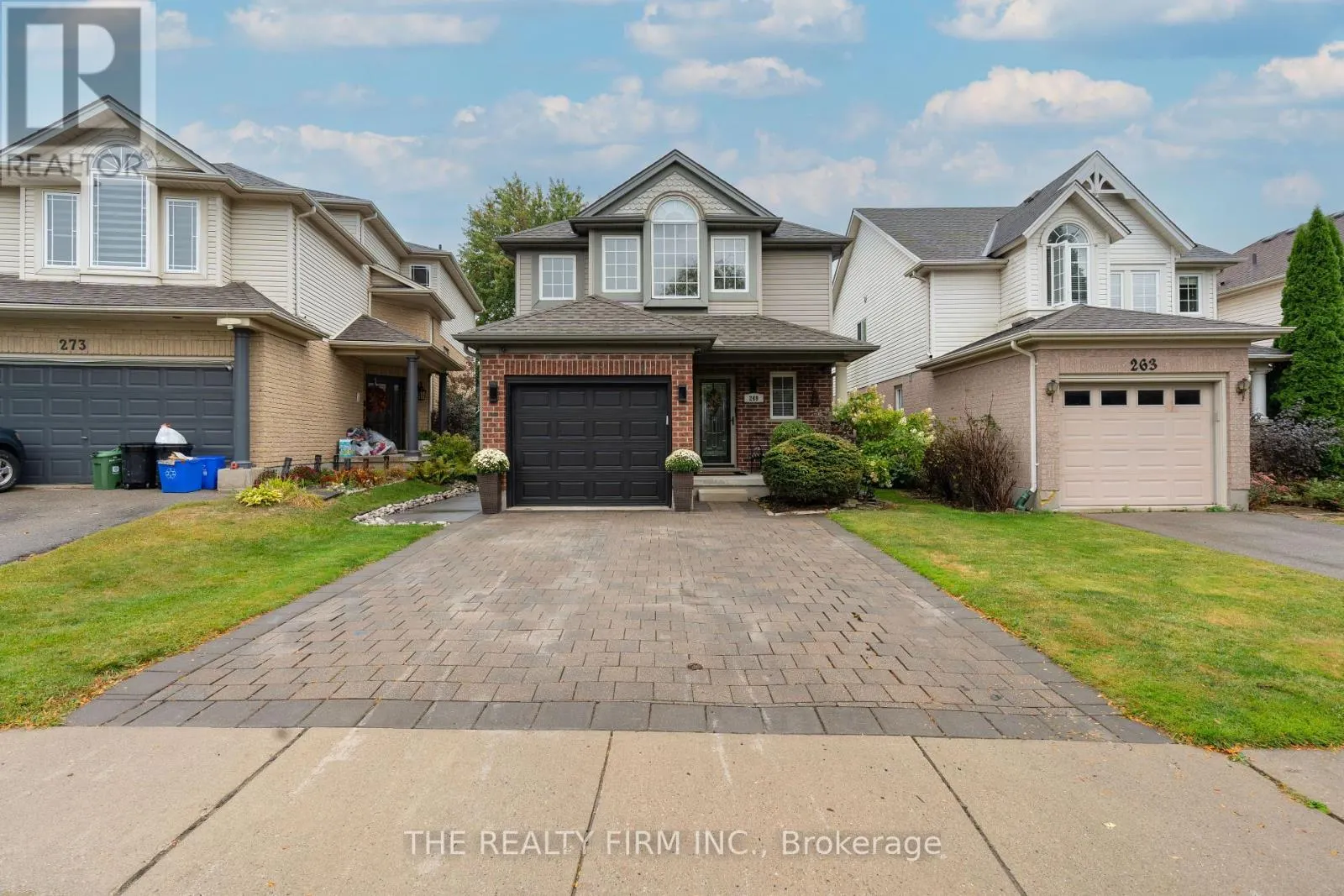 269 ROSSMORE COURT