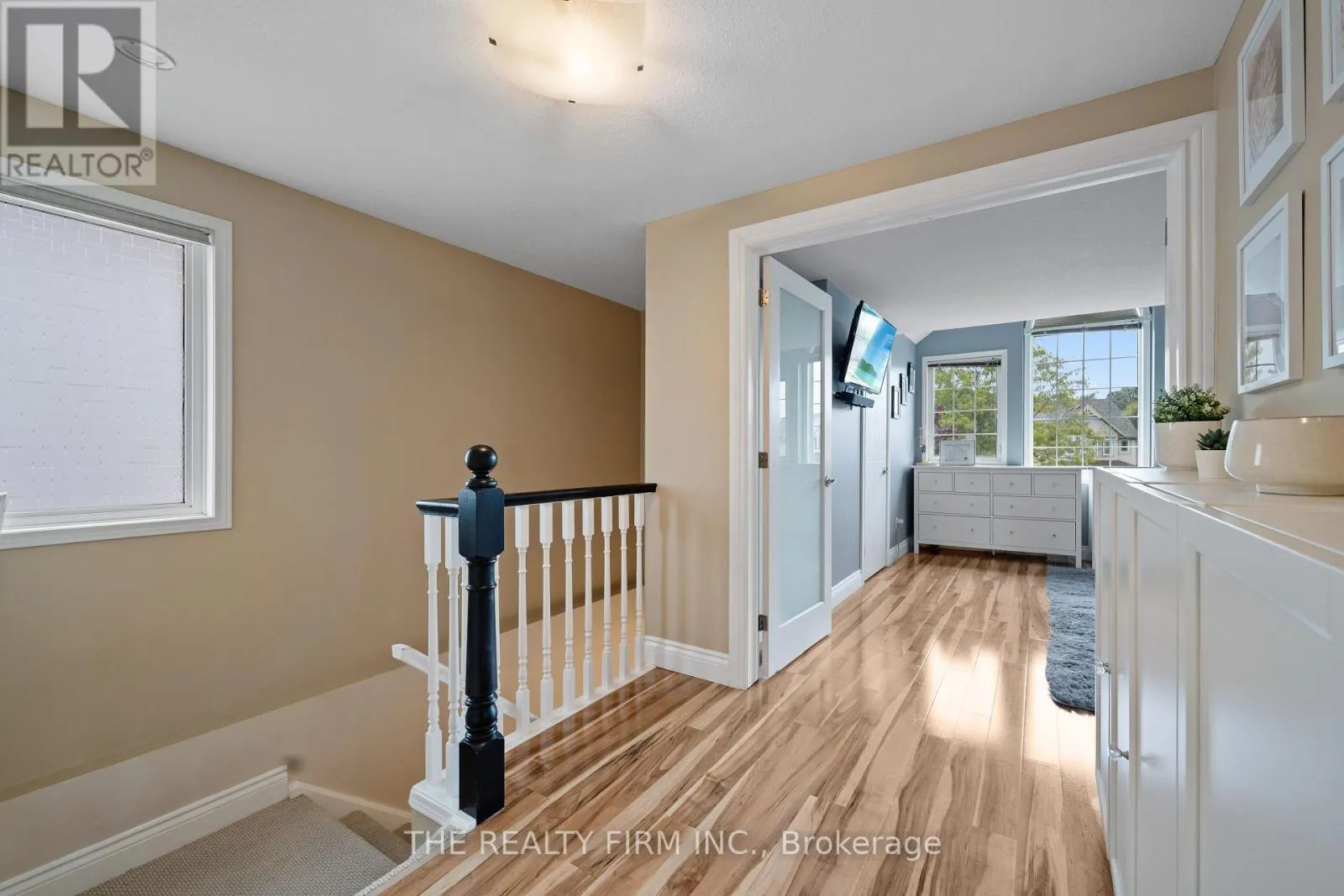 269 ROSSMORE COURT