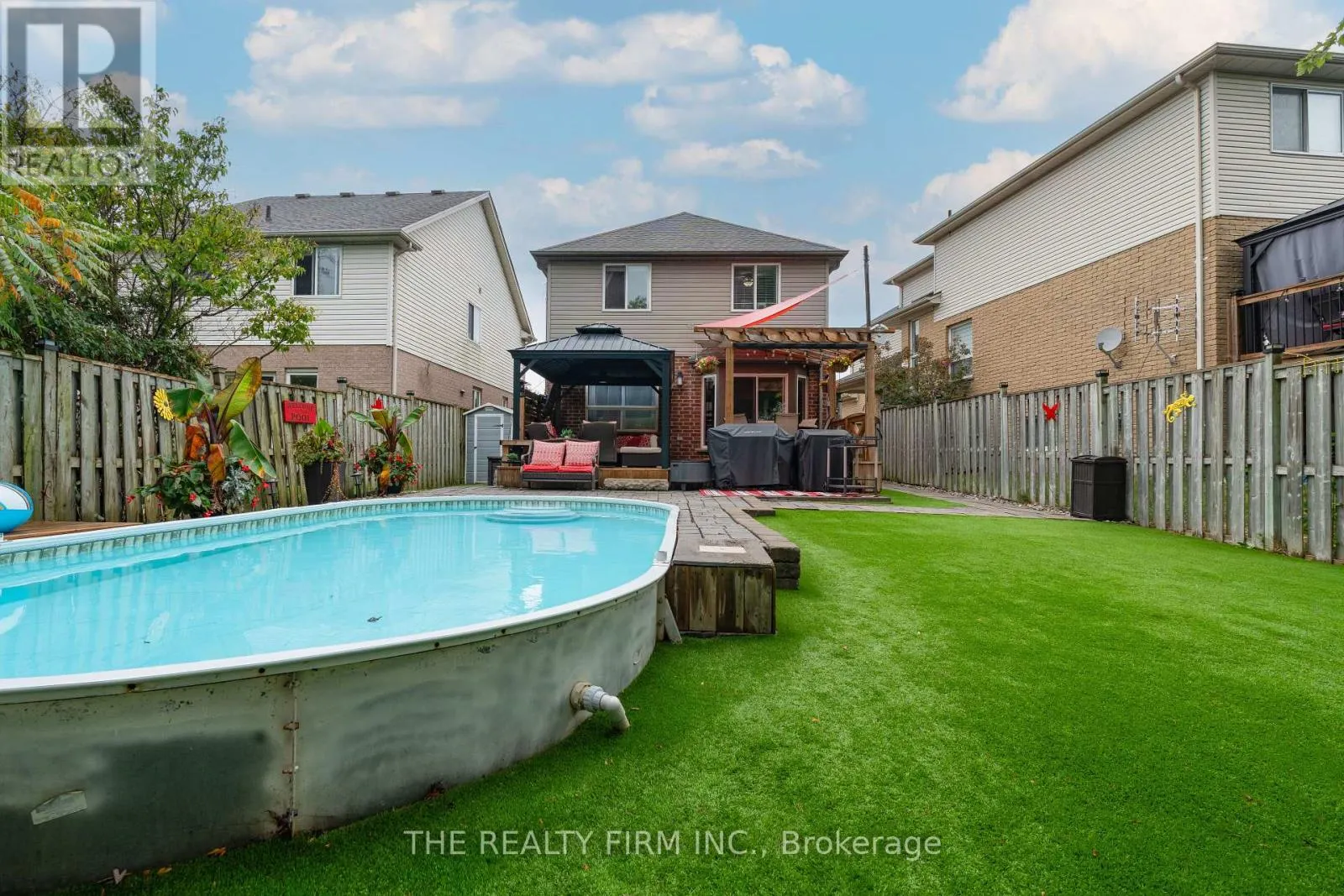 269 ROSSMORE COURT