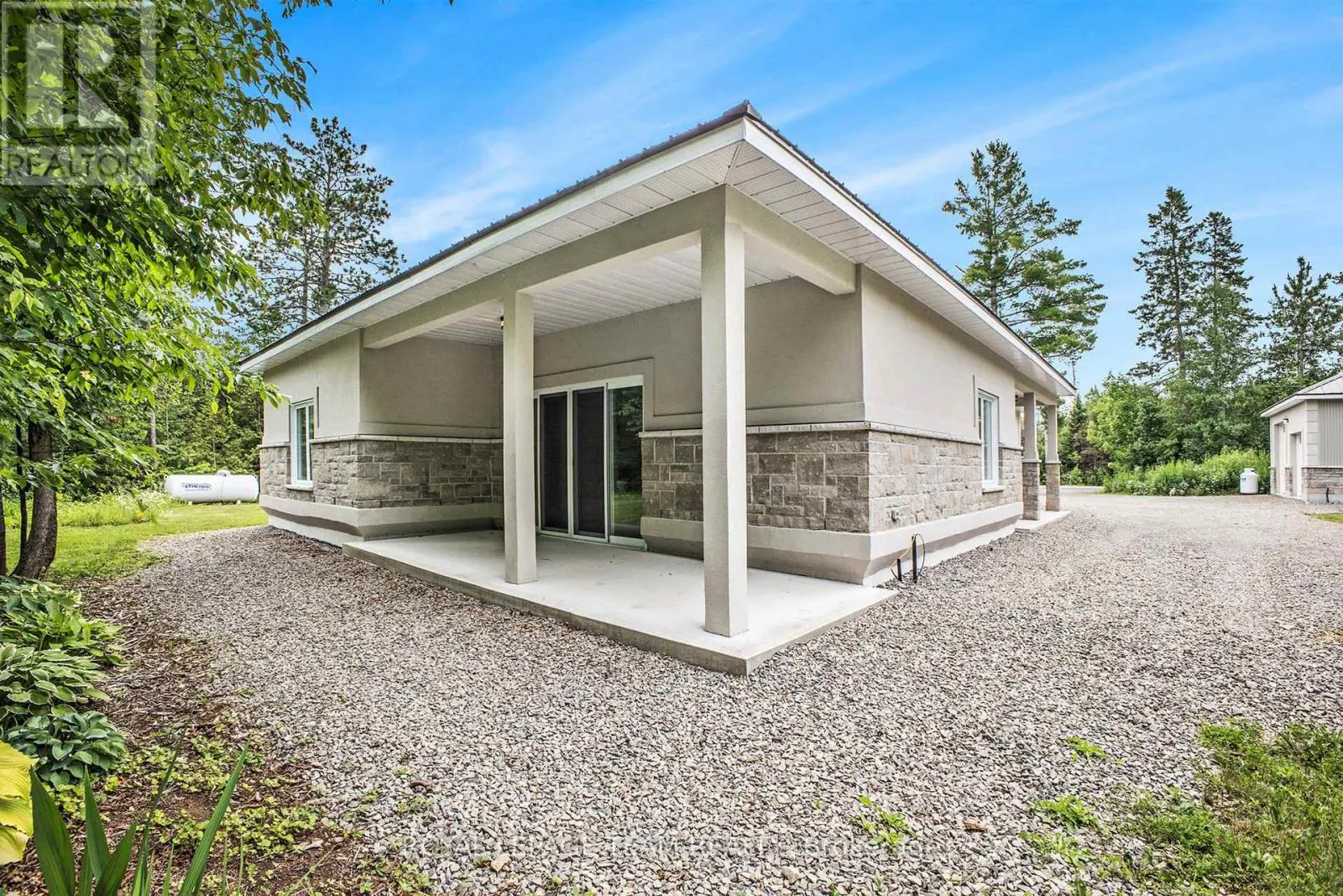 4517 ROGER STEVENS DRIVE
