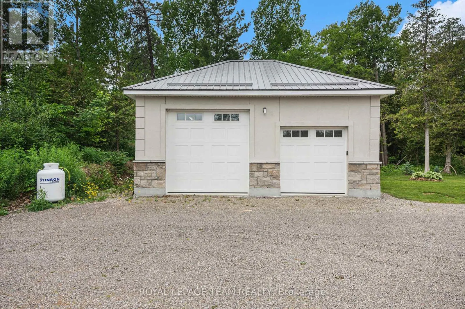 4517 ROGER STEVENS DRIVE