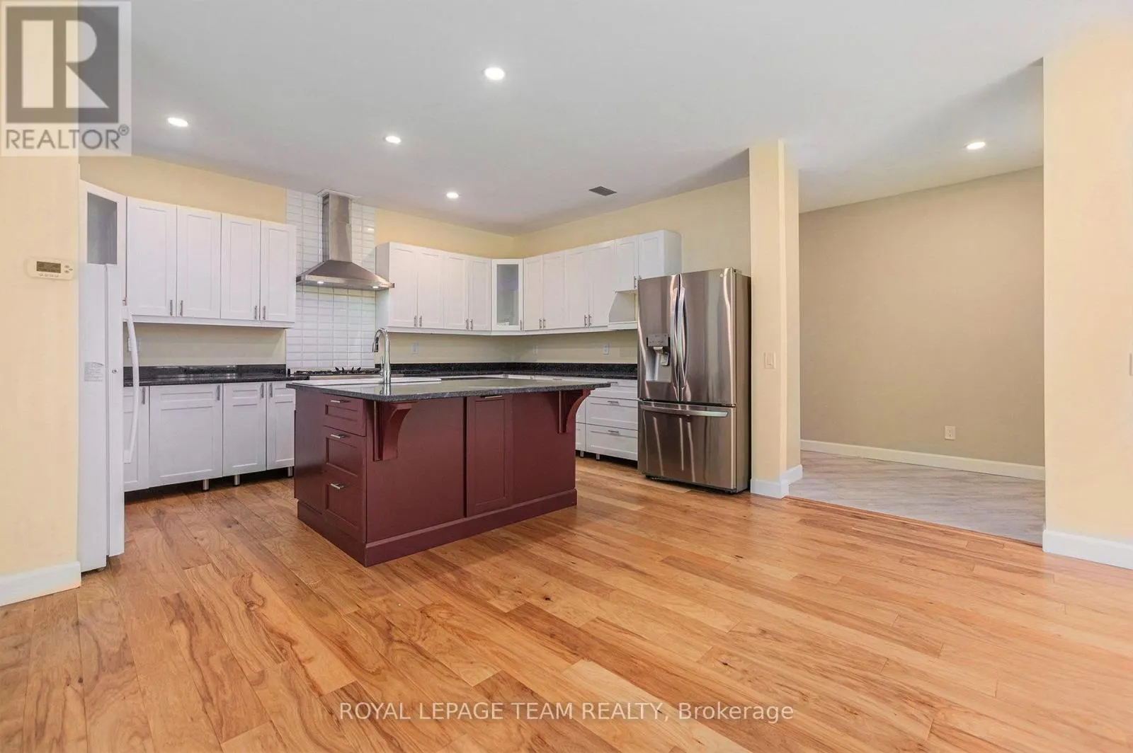 4517 ROGER STEVENS DRIVE