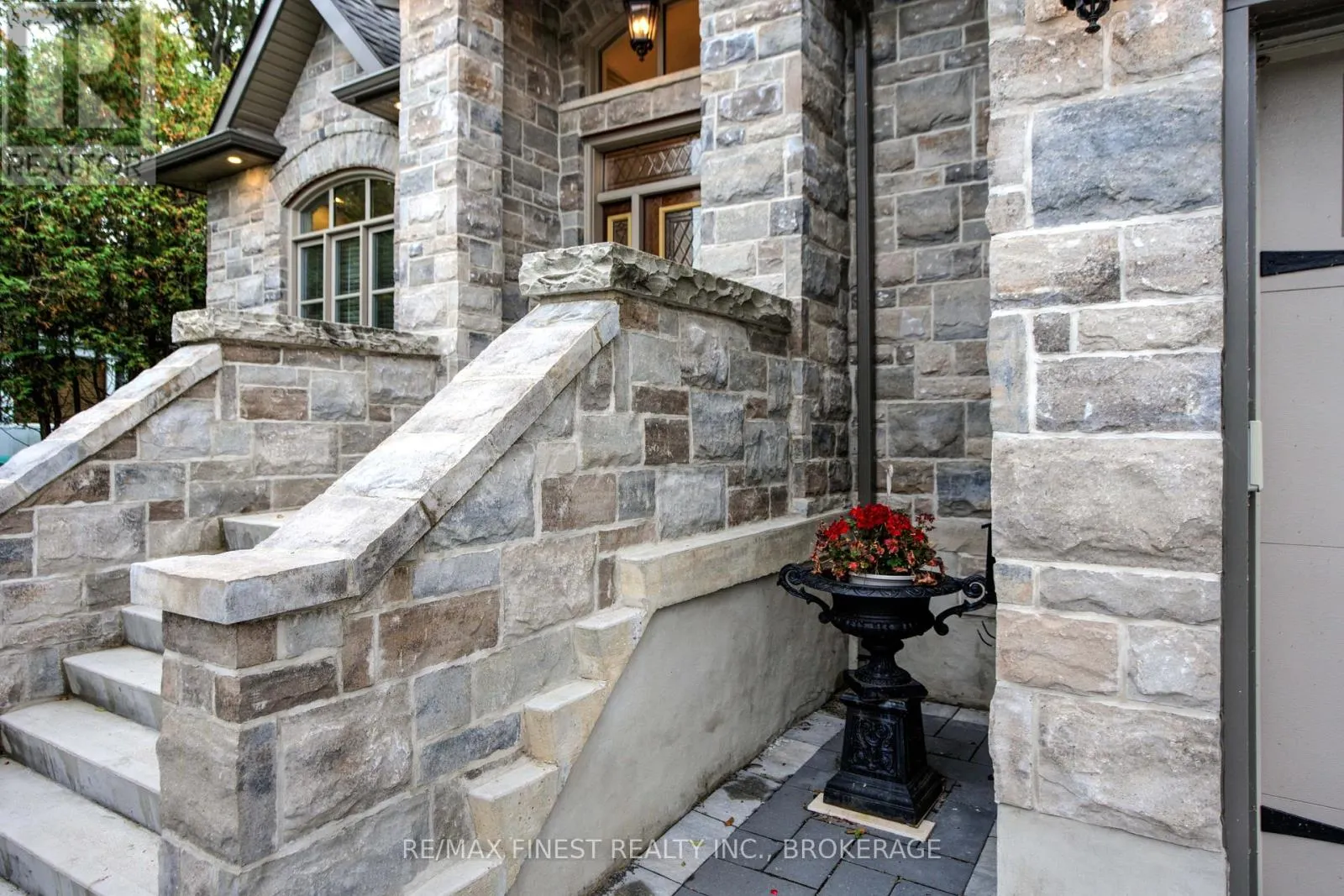 43 CRERAR BOULEVARD
