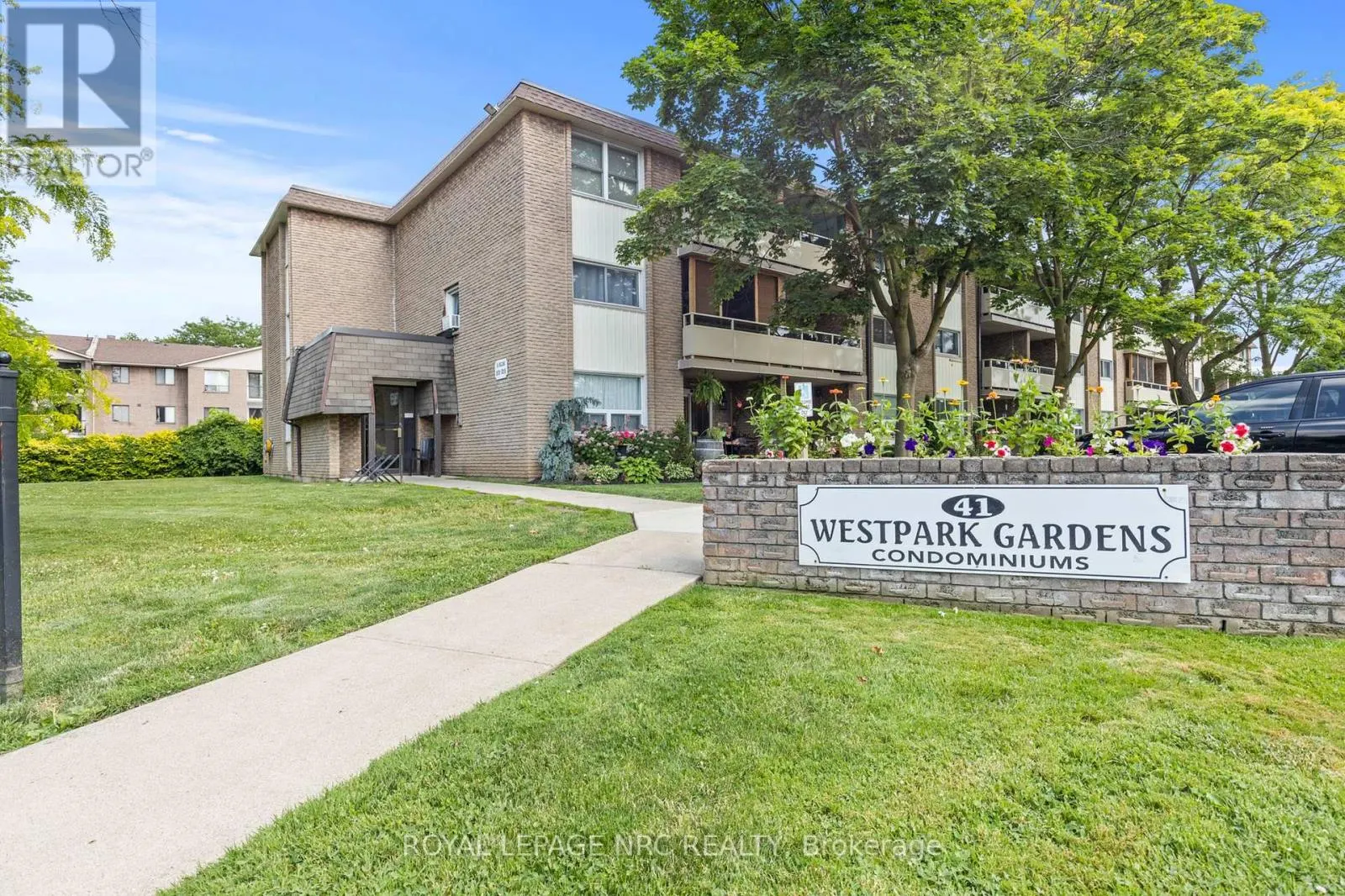 215 - 41 RYKERT STREET, #215