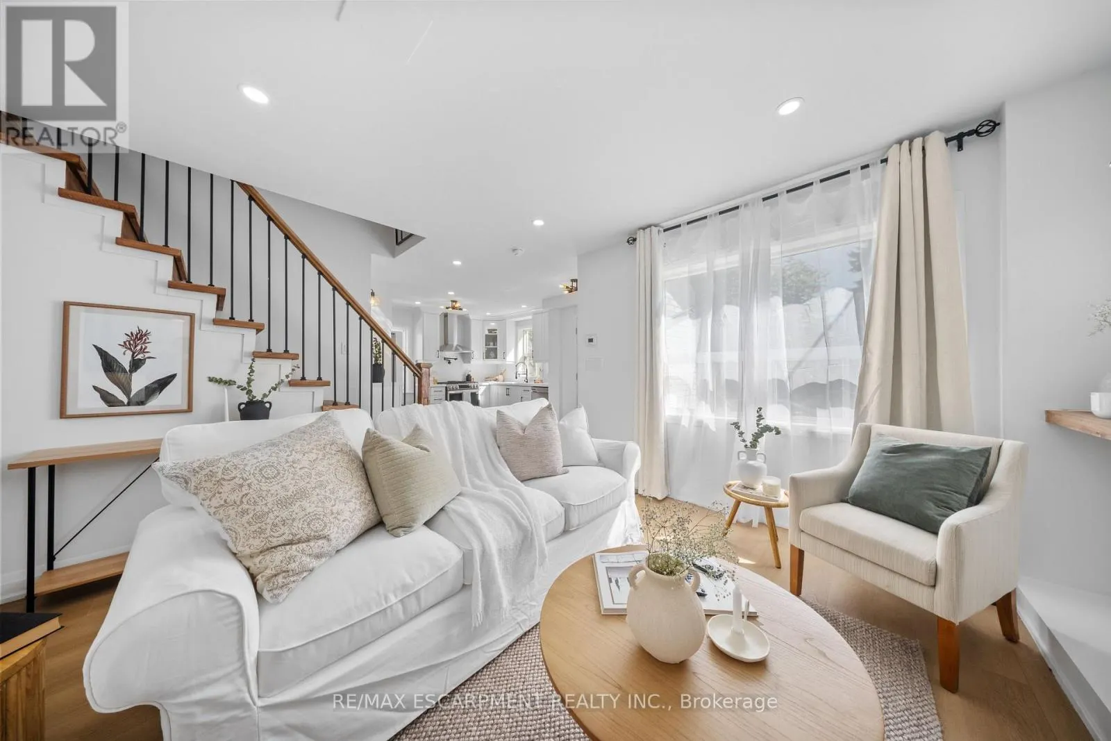 48 WOODBRIDGE ROAD