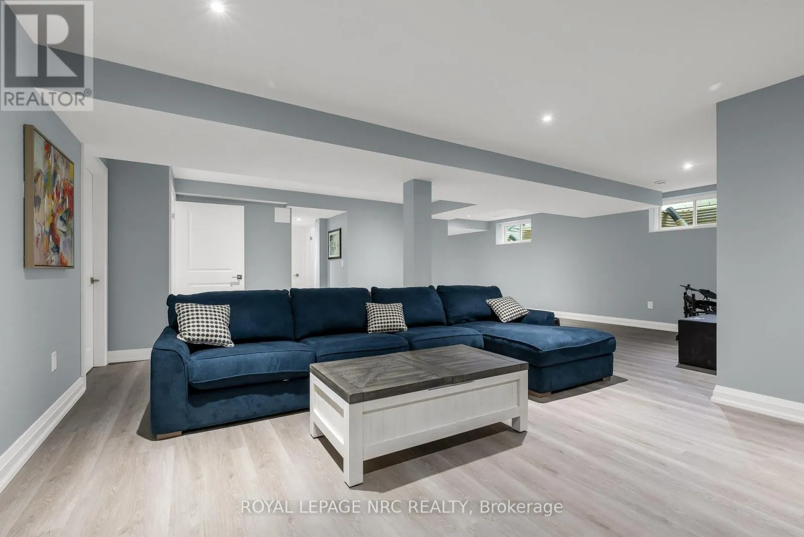 8 HILDA STREET