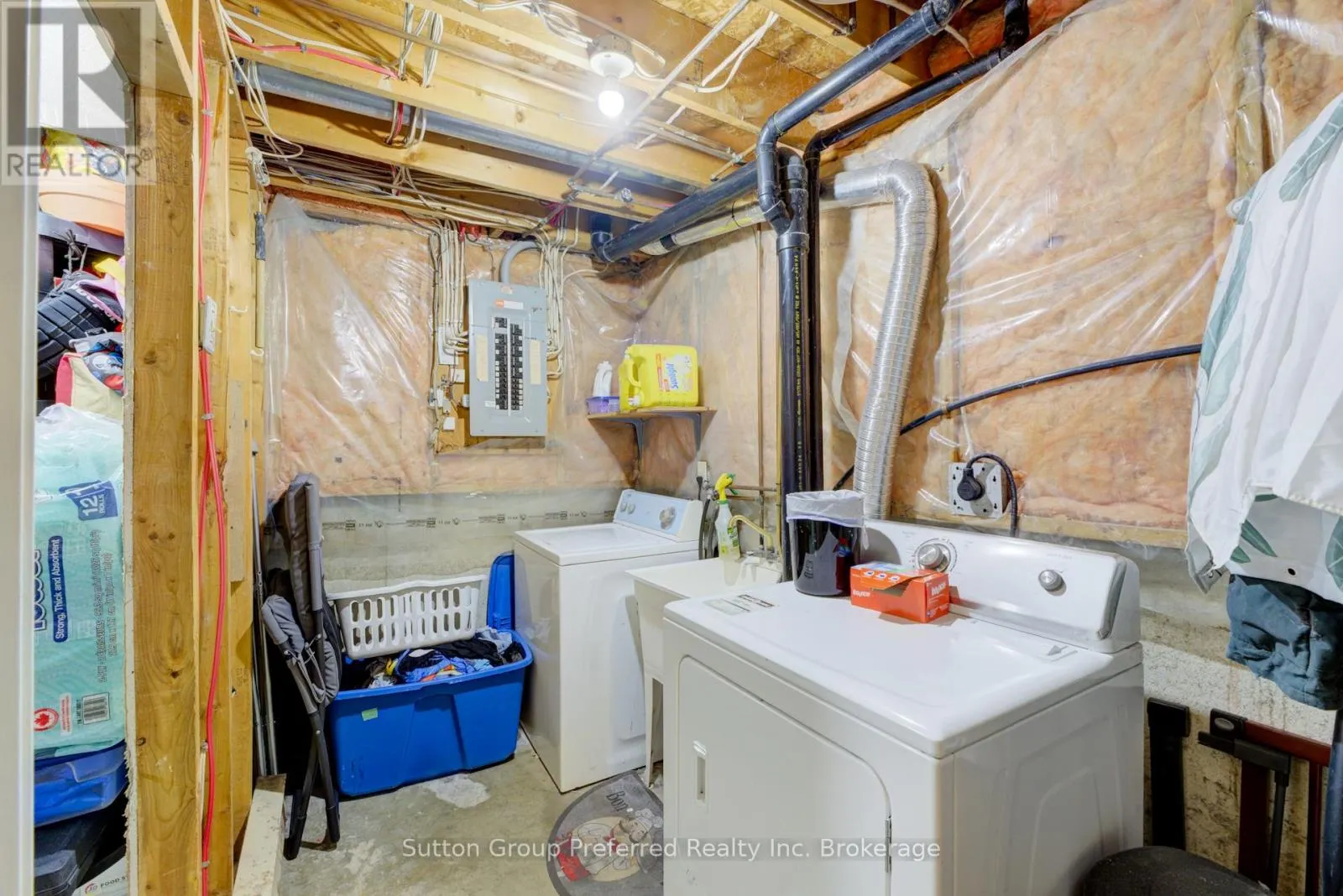 28 - 1093 NELLIS STREET, #28