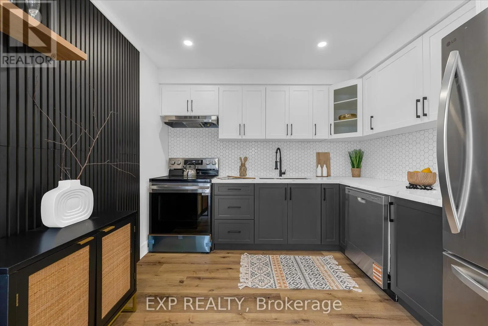 10 - 1255 UPPER GAGE AVENUE