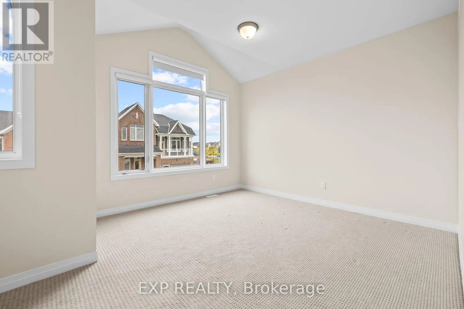 807 MERCIER CRESCENT
