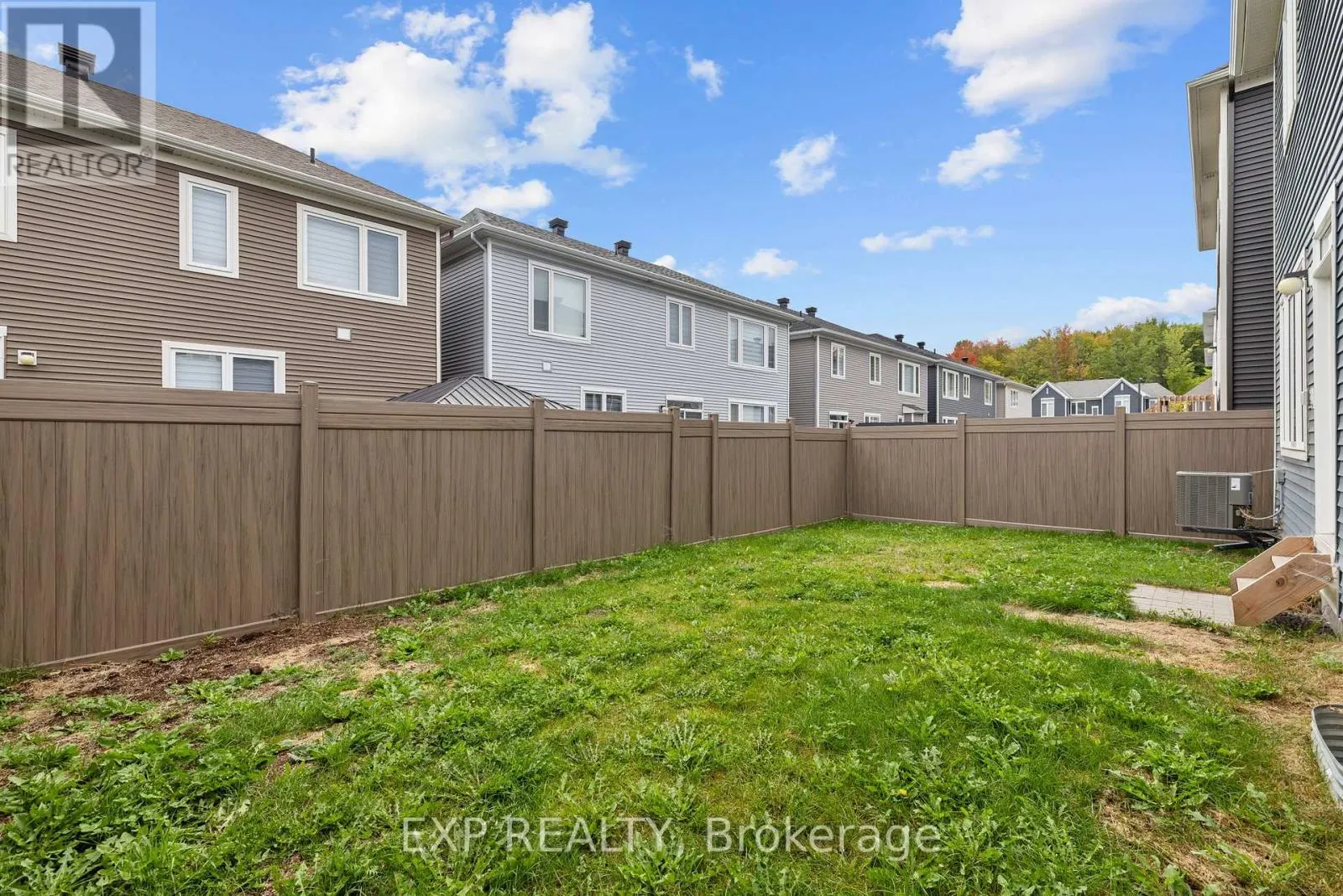807 MERCIER CRESCENT