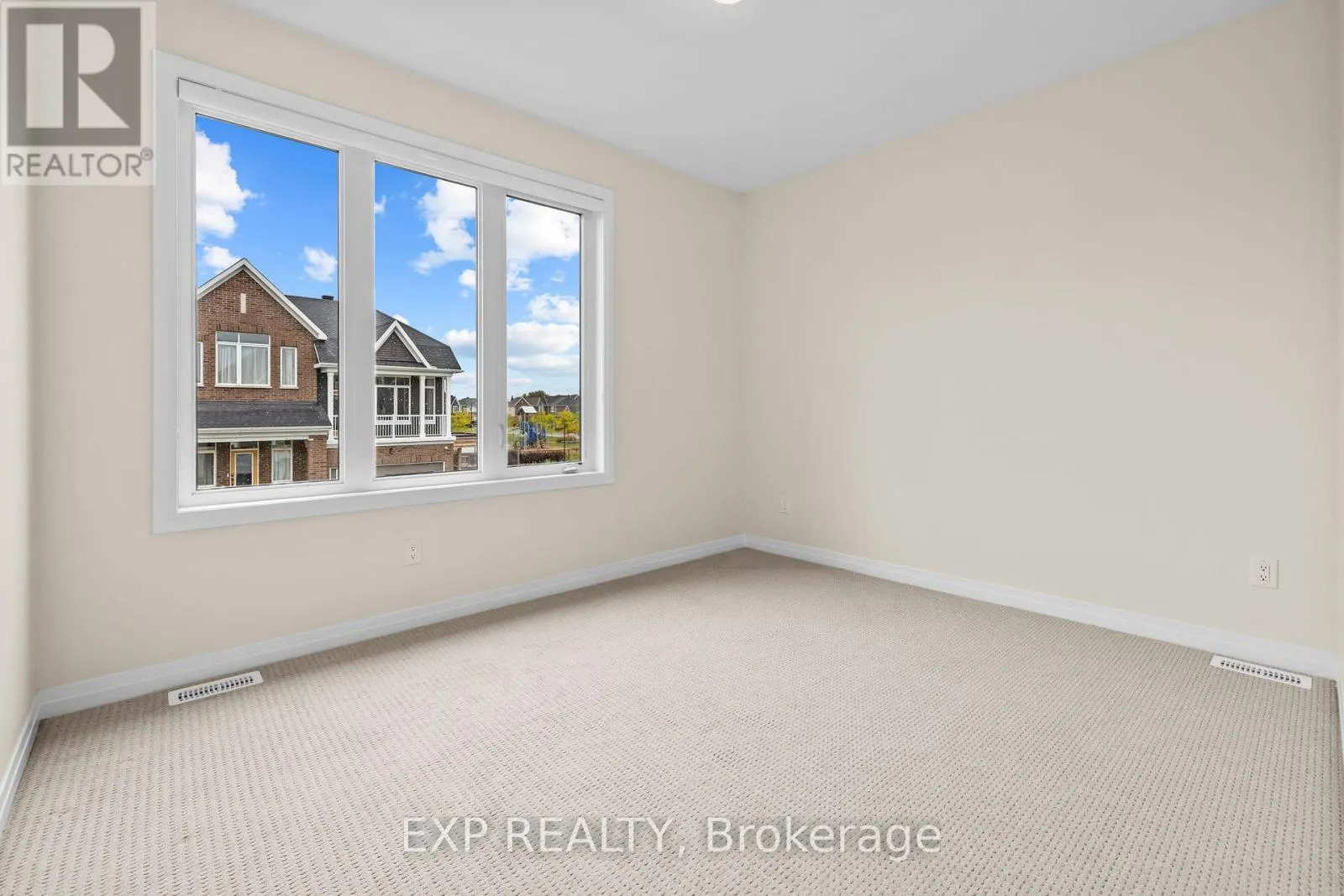 807 MERCIER CRESCENT