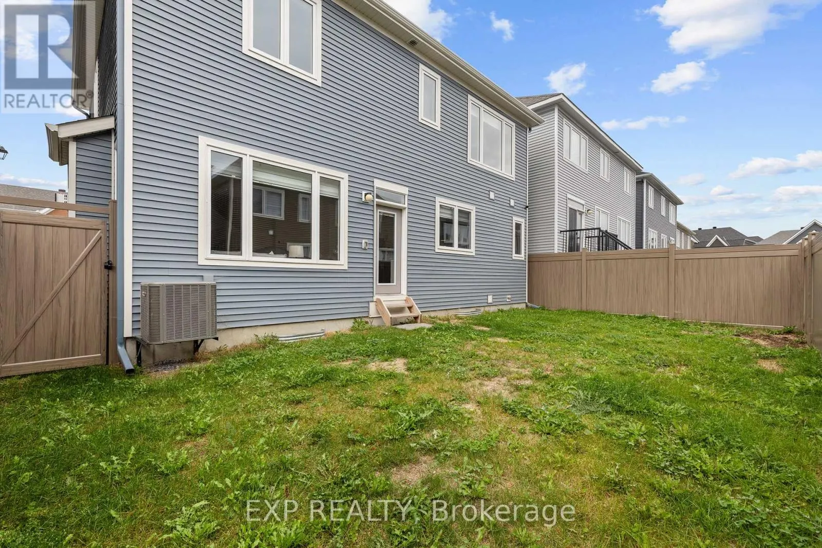 807 MERCIER CRESCENT