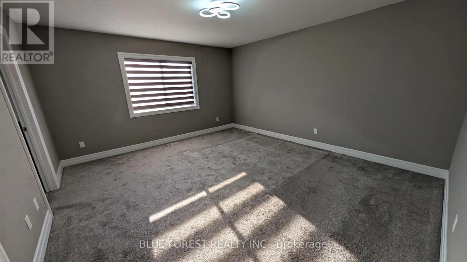 2926 TURNER CRESCENT