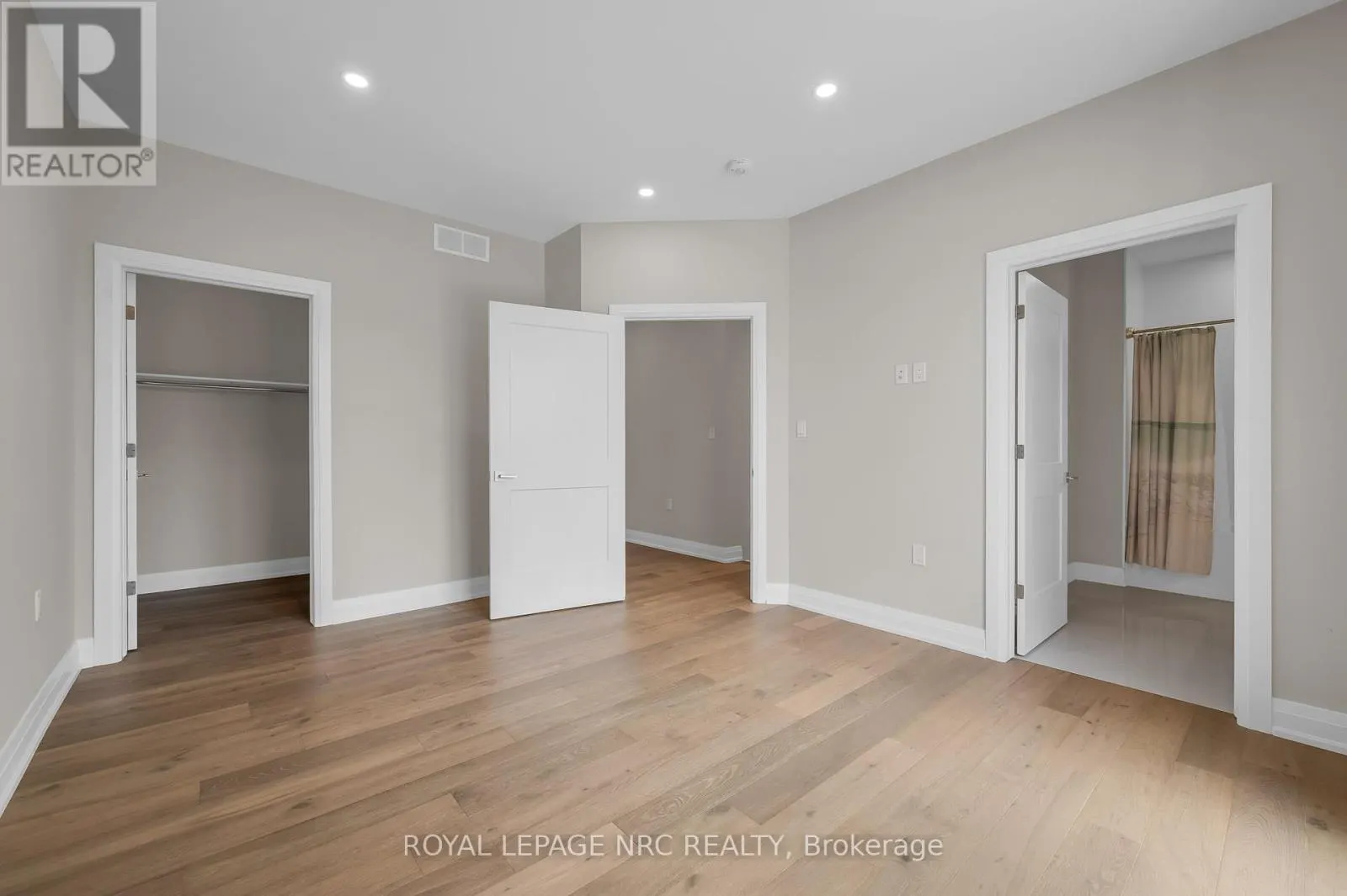 13 - 1465 STATION STREET, #13