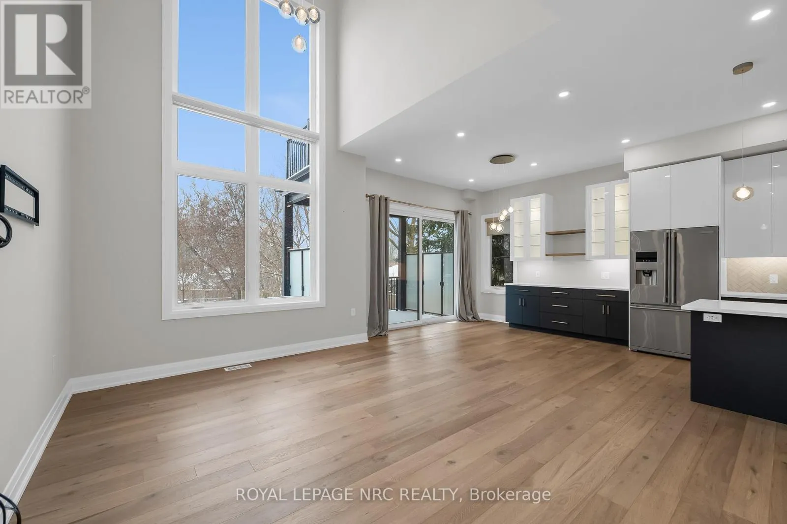 13 - 1465 STATION STREET, #13