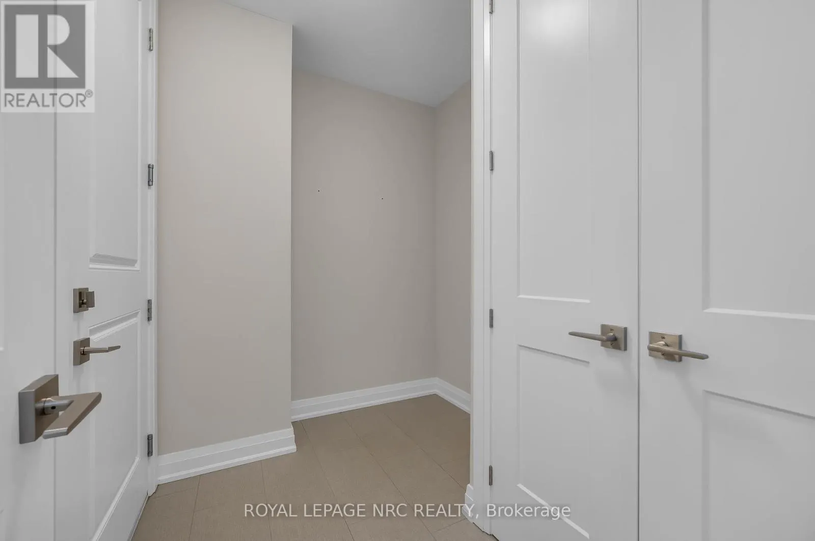 13 - 1465 STATION STREET, #13