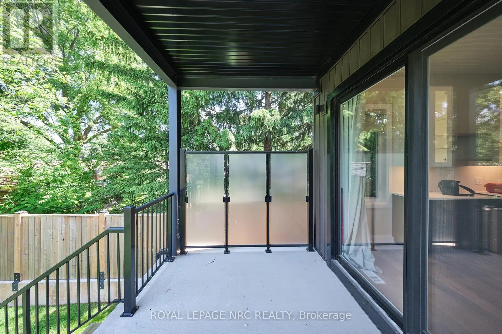 13 - 1465 STATION STREET, #13