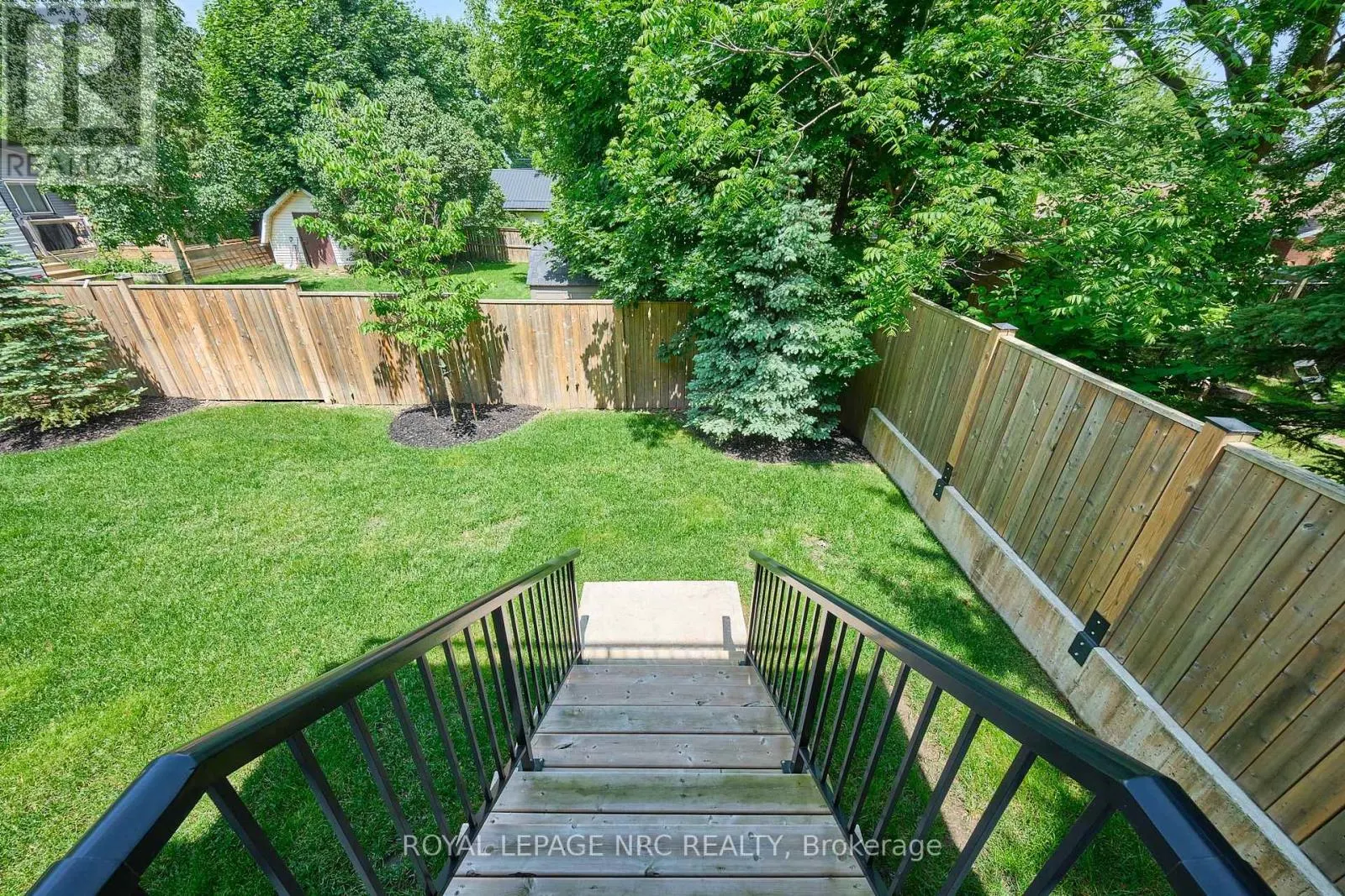 13 - 1465 STATION STREET, #13