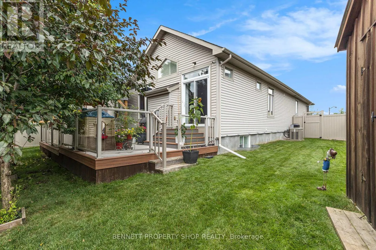 123 ELFIN GROVE