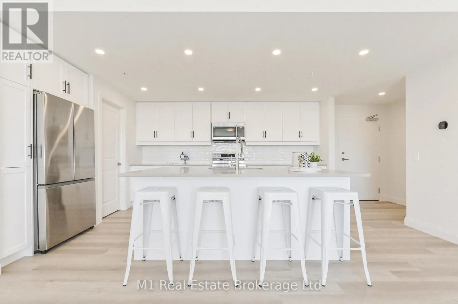 208 - 99B FARLEY ROAD, #208
