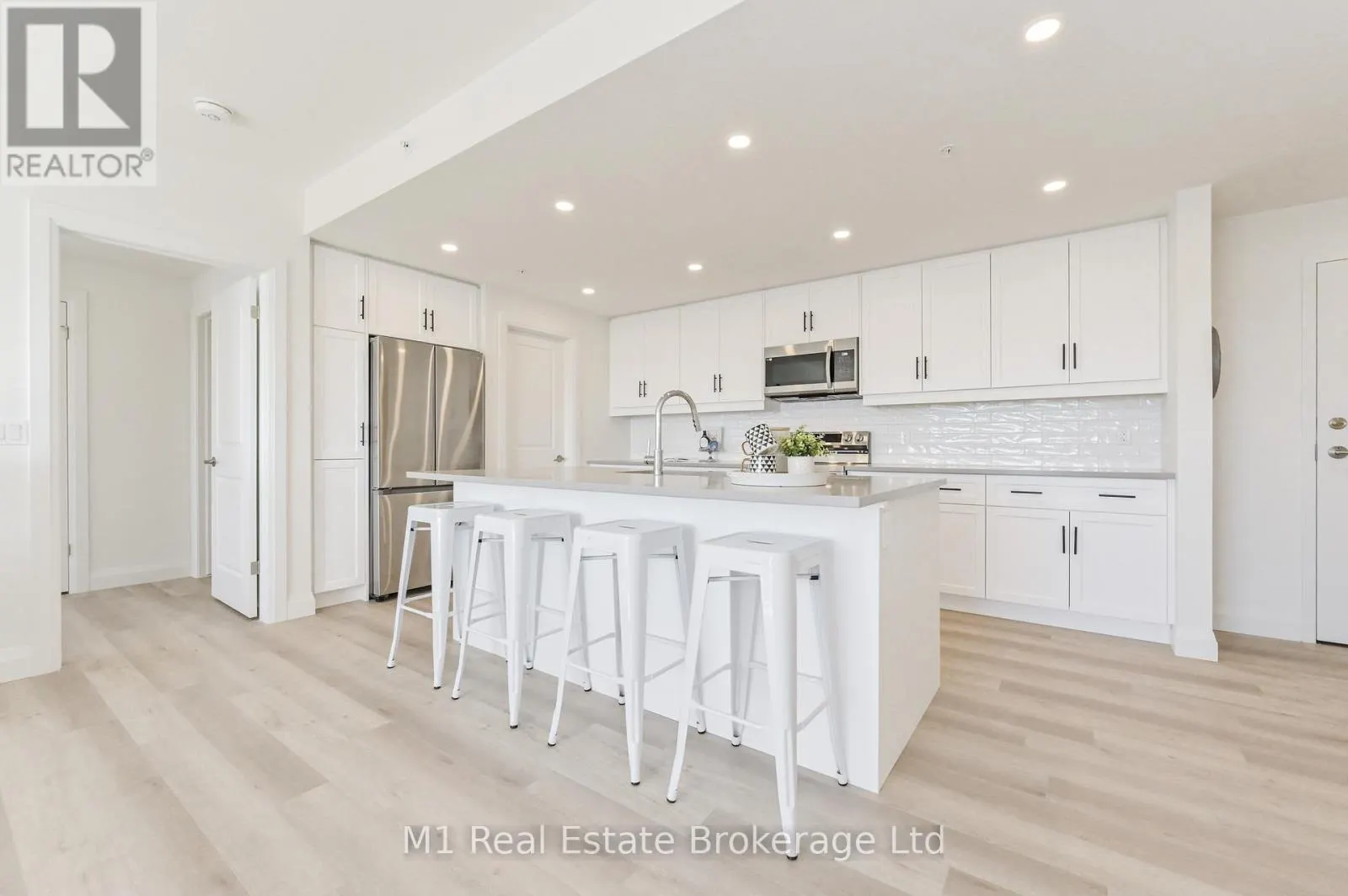 208 - 99B FARLEY ROAD, #208