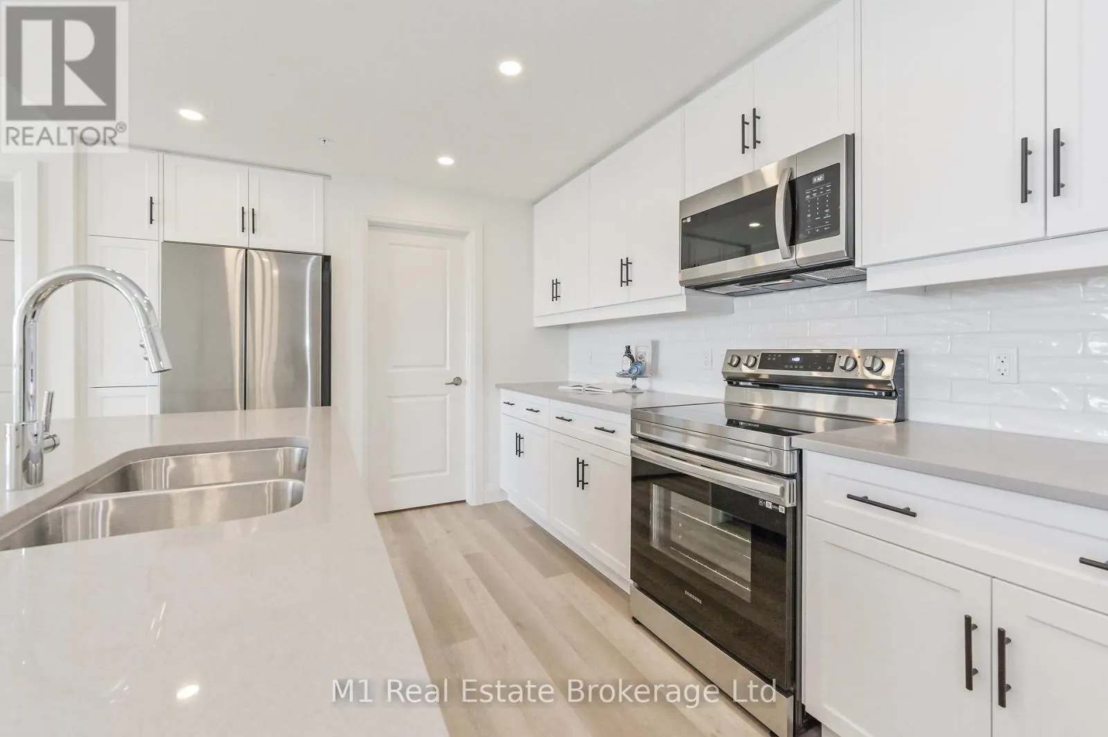 208 - 99B FARLEY ROAD, #208