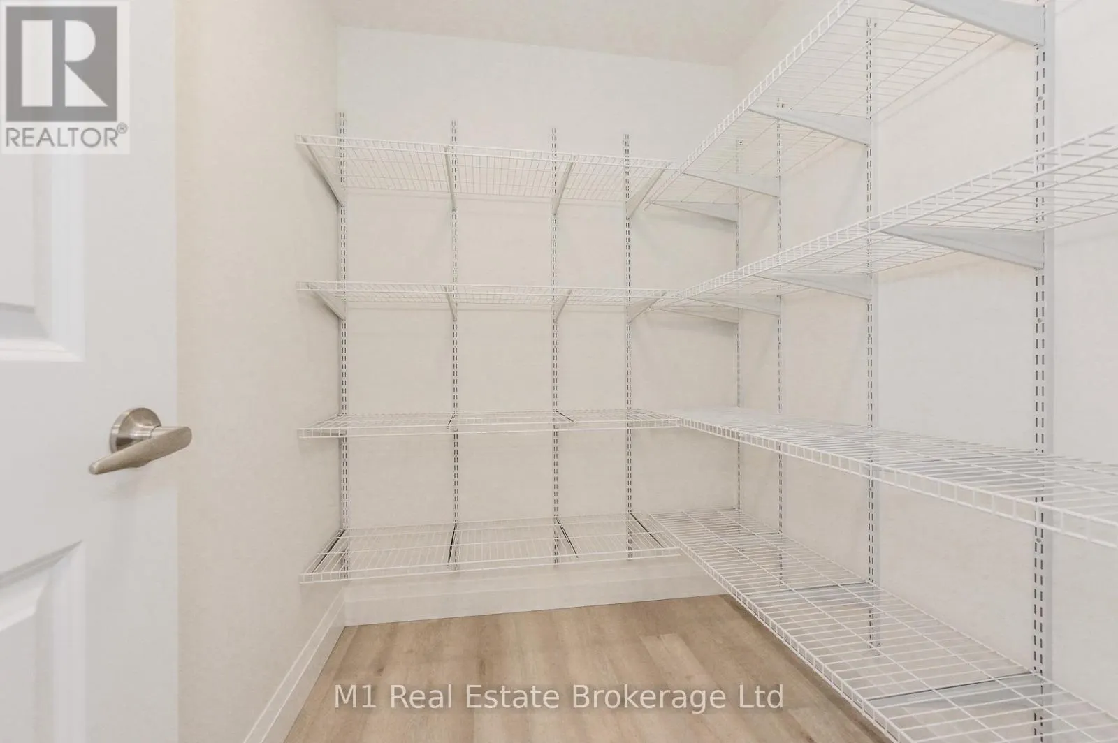 208 - 99B FARLEY ROAD, #208