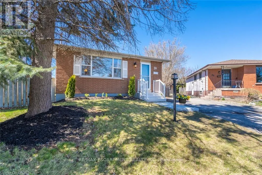 UPPER - 59 EDWINA COURT