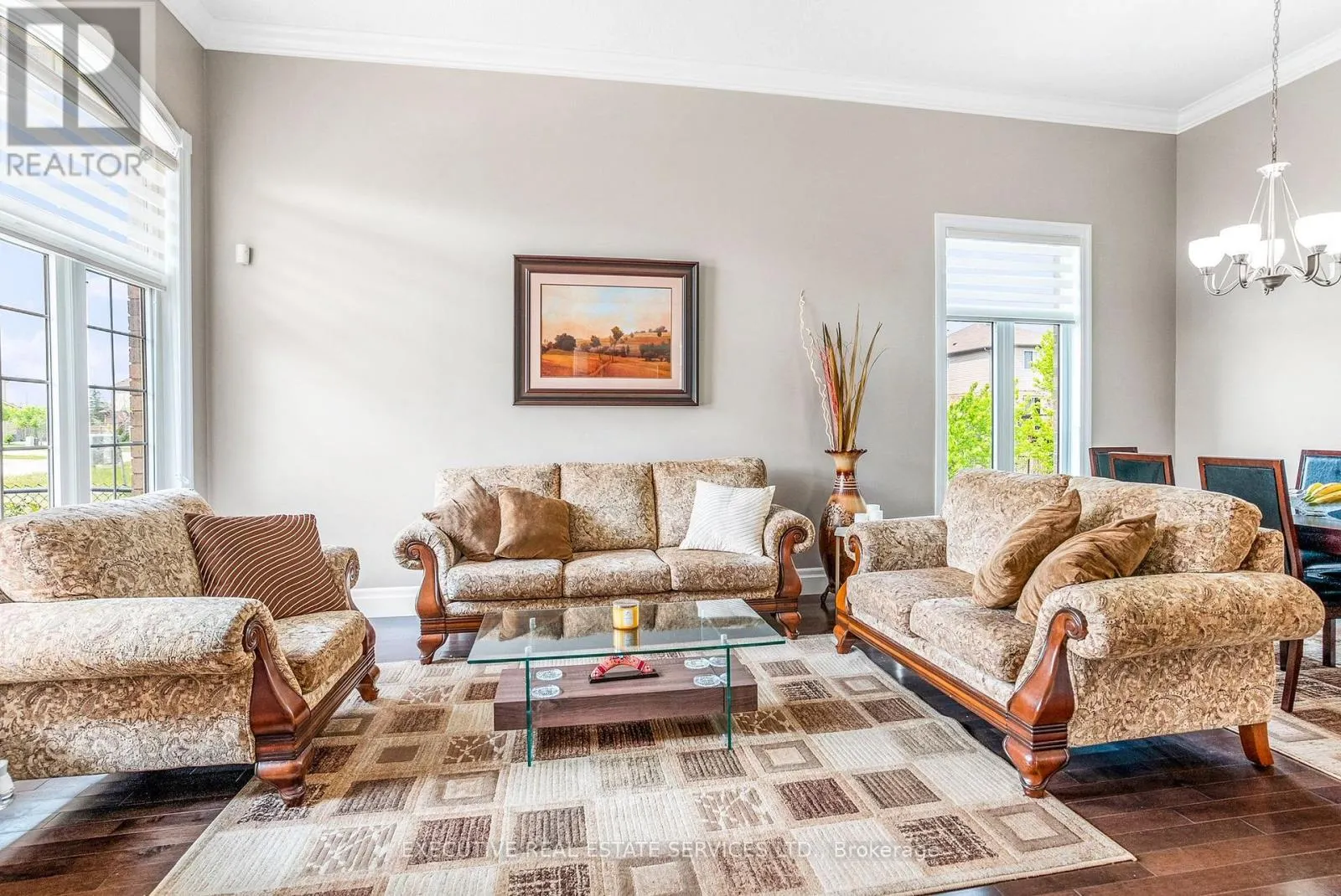 UPPER - 2884 DEVON ROAD