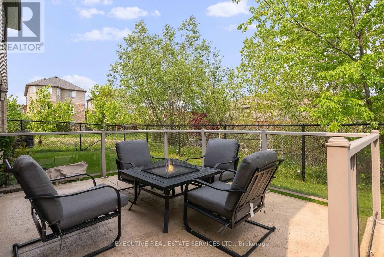 LOWER WALKOUT  + BASEMENT - 2884 DEVON ROAD