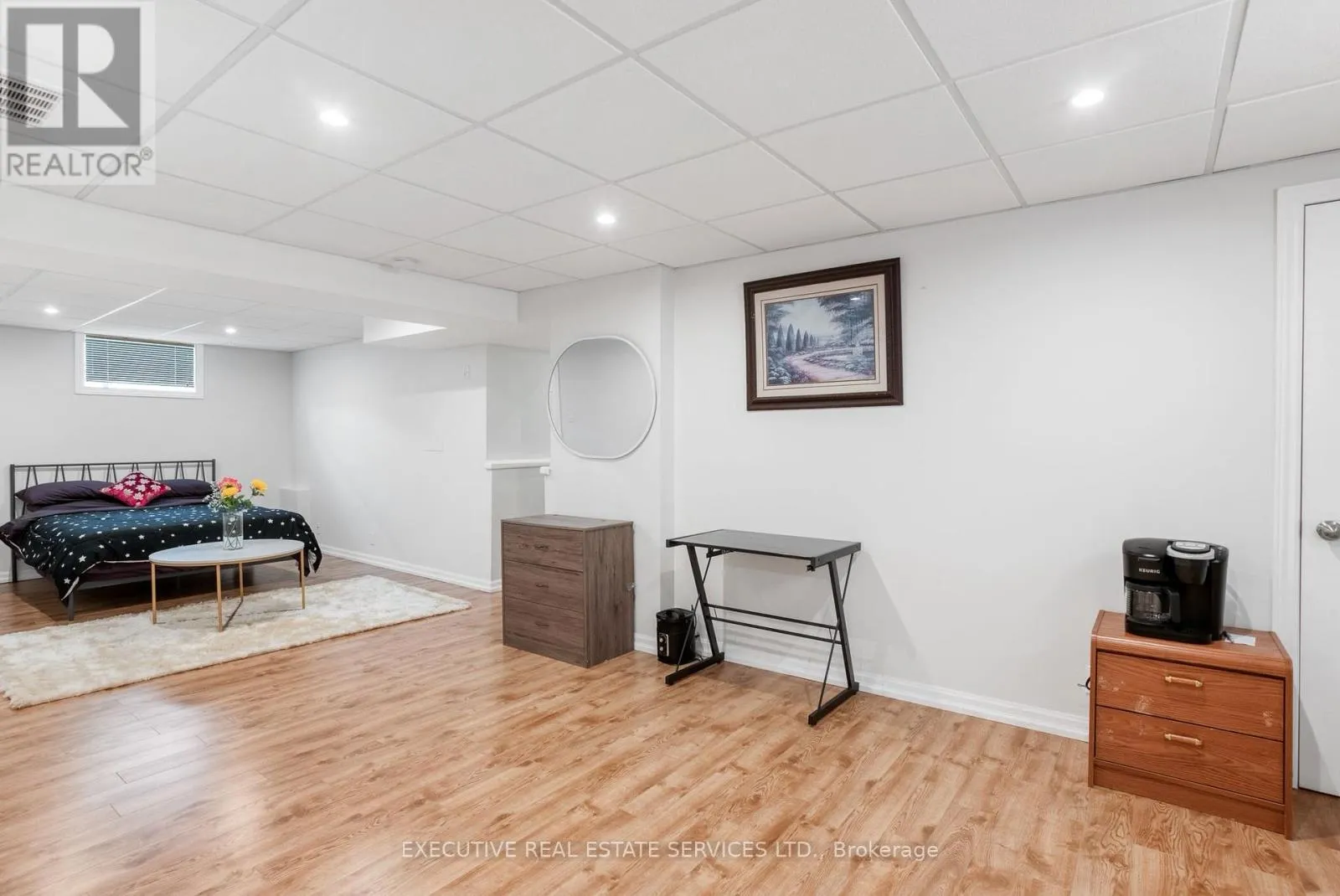 LOWER WALKOUT  + BASEMENT - 2884 DEVON ROAD