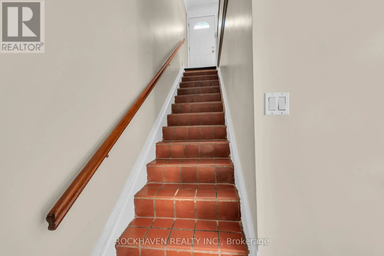 36 MACKLIN STREET N
