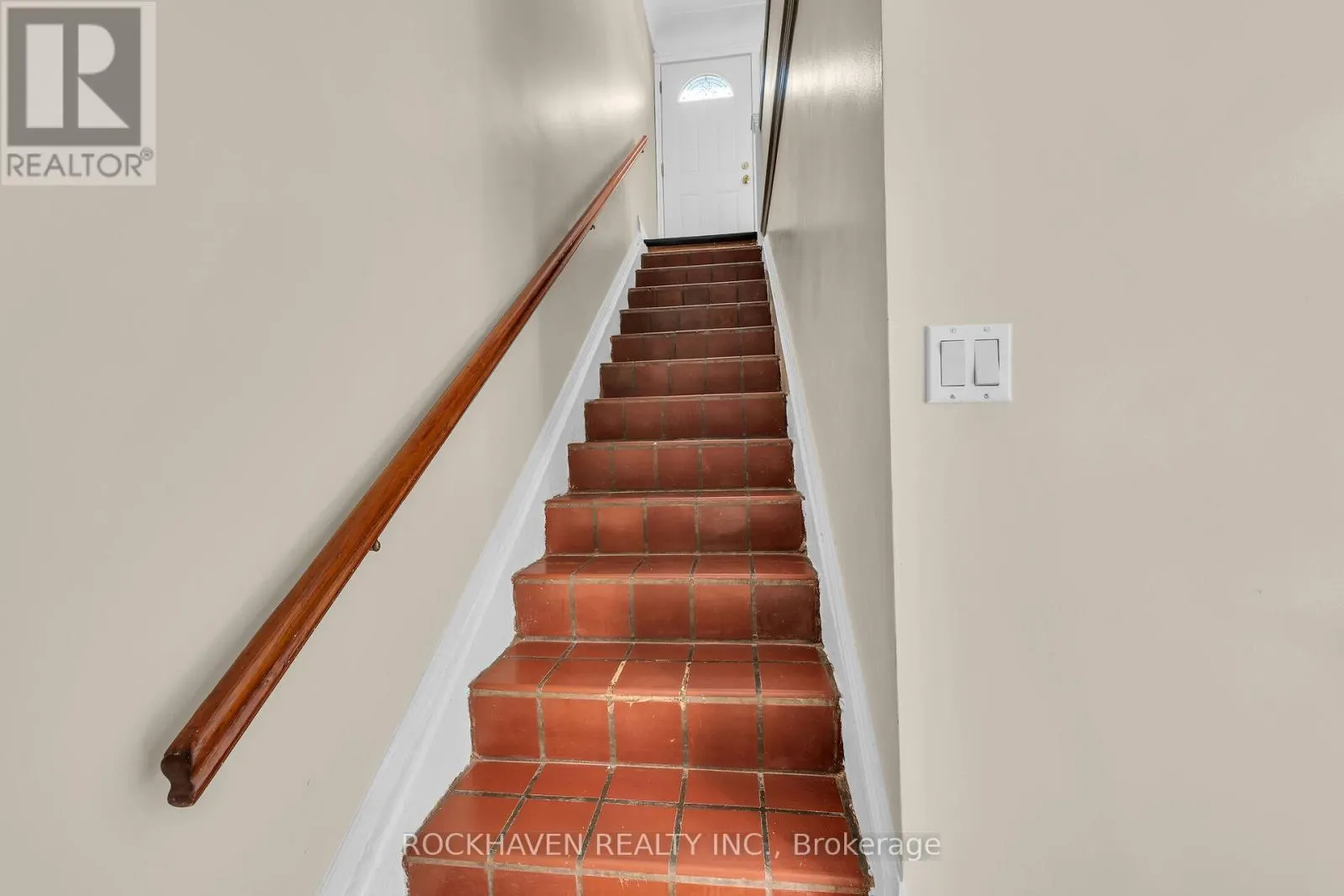 36 MACKLIN STREET N