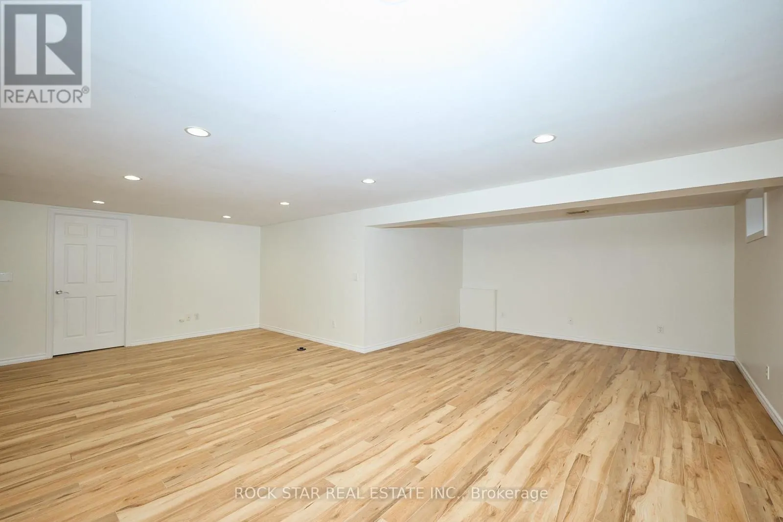 7 JOANNA DRIVE
