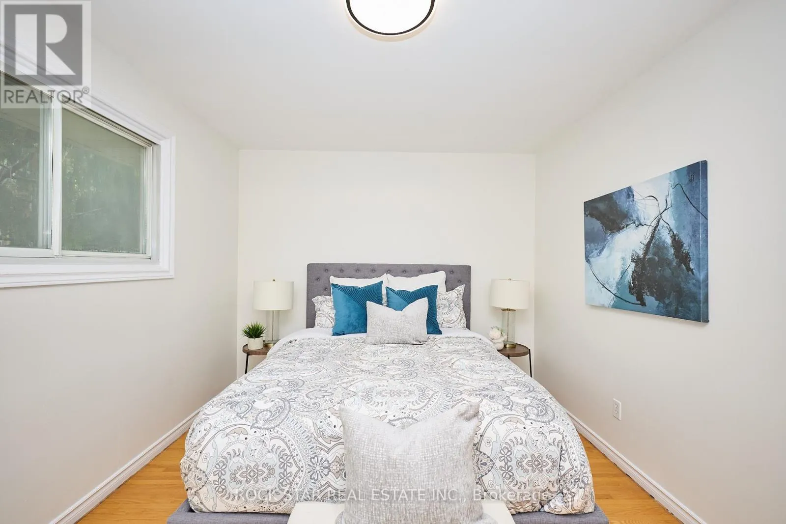 7 JOANNA DRIVE