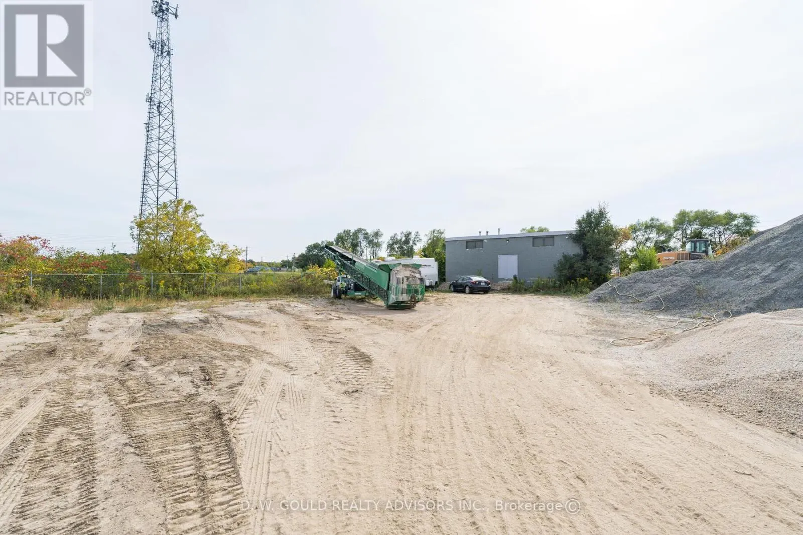 150 VICTORIA ROAD S