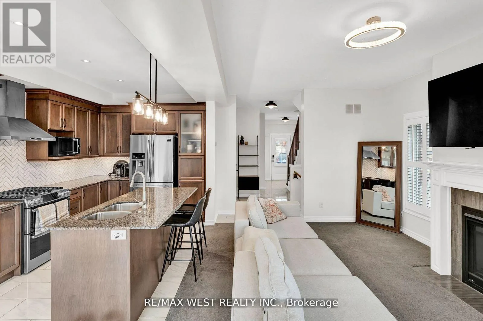 15 SEVERINO CIRCLE