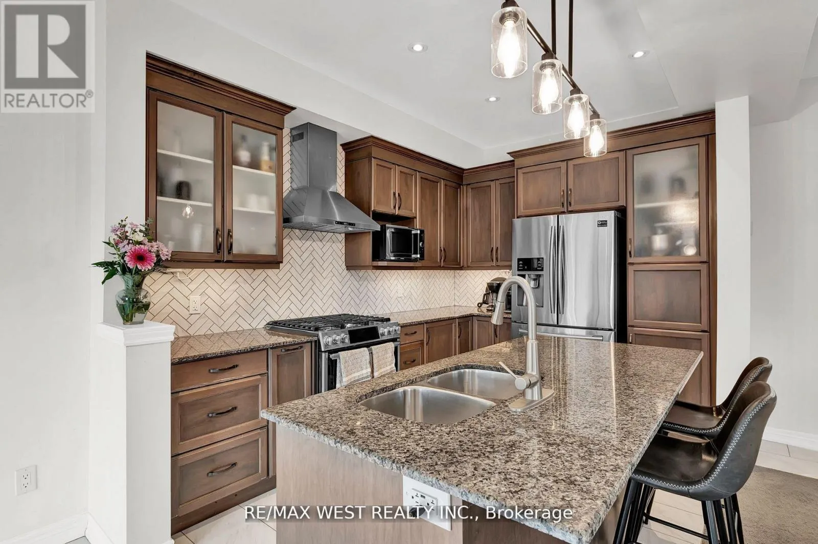 15 SEVERINO CIRCLE