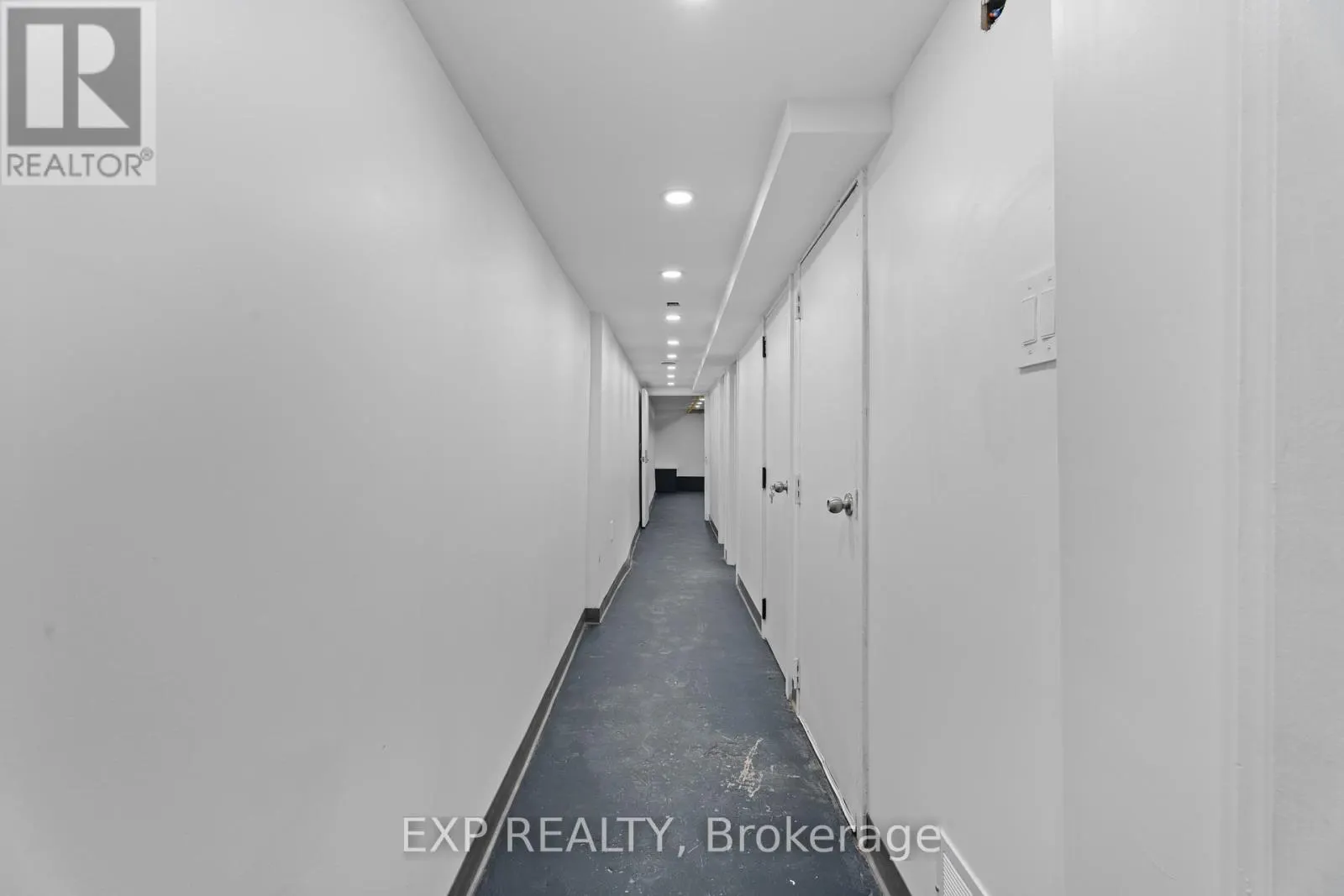 1 - 93 JOHN STREET S