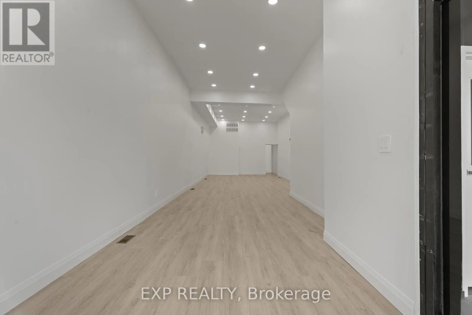 1 - 93 JOHN STREET S