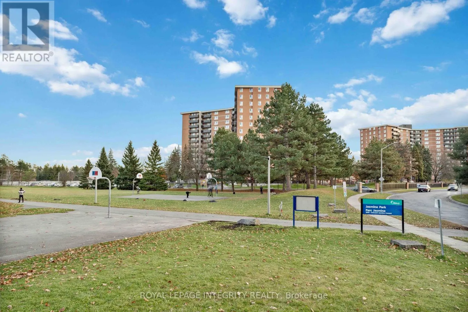 408 - 2000 JASMINE CRESCENT