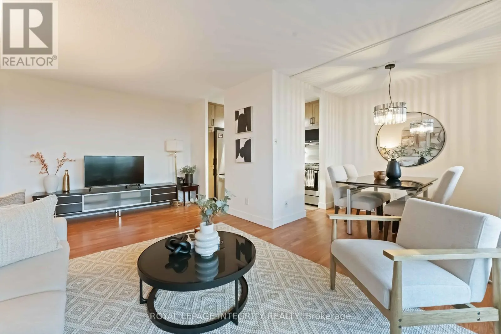 408 - 2000 JASMINE CRESCENT
